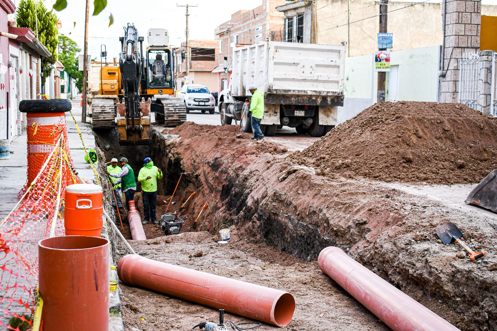 Trabajos del Colector Pluvial Jalisco, ahora sobre calle Gral. Monterde.