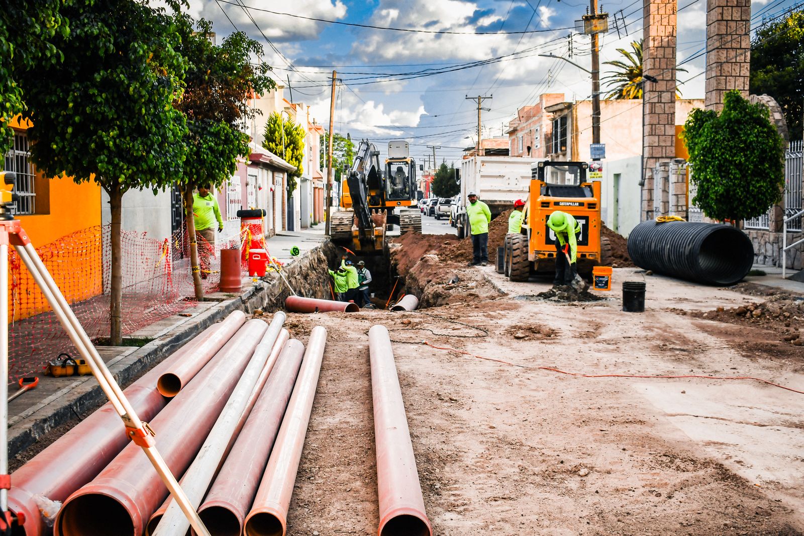 Trabajos del Colector Pluvial Jalisco, ahora sobre calle Gral. Monterde.
